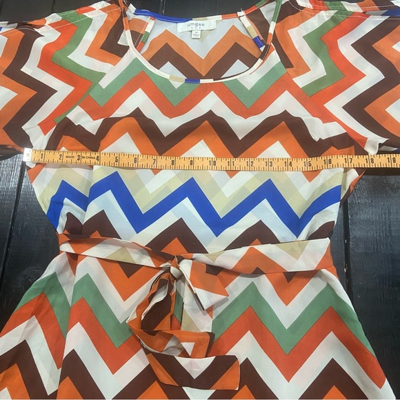UMGEE Womens Size Medium Boho Geometric Print Dress Tie Waist Split Sleeves - Picture 5 of 6